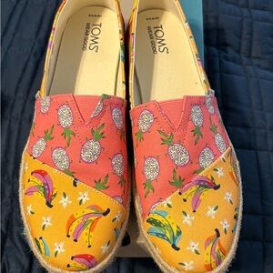 TOMS Women's Pink and Yellow Fruit Print Espadrilles